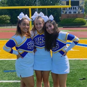 Meet your Posher, Annika